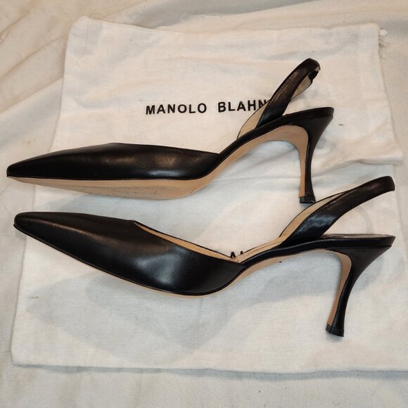 Manolo Blahnik | Carolyne Mid-Heel Slingback Pump - Picture 6 of 10